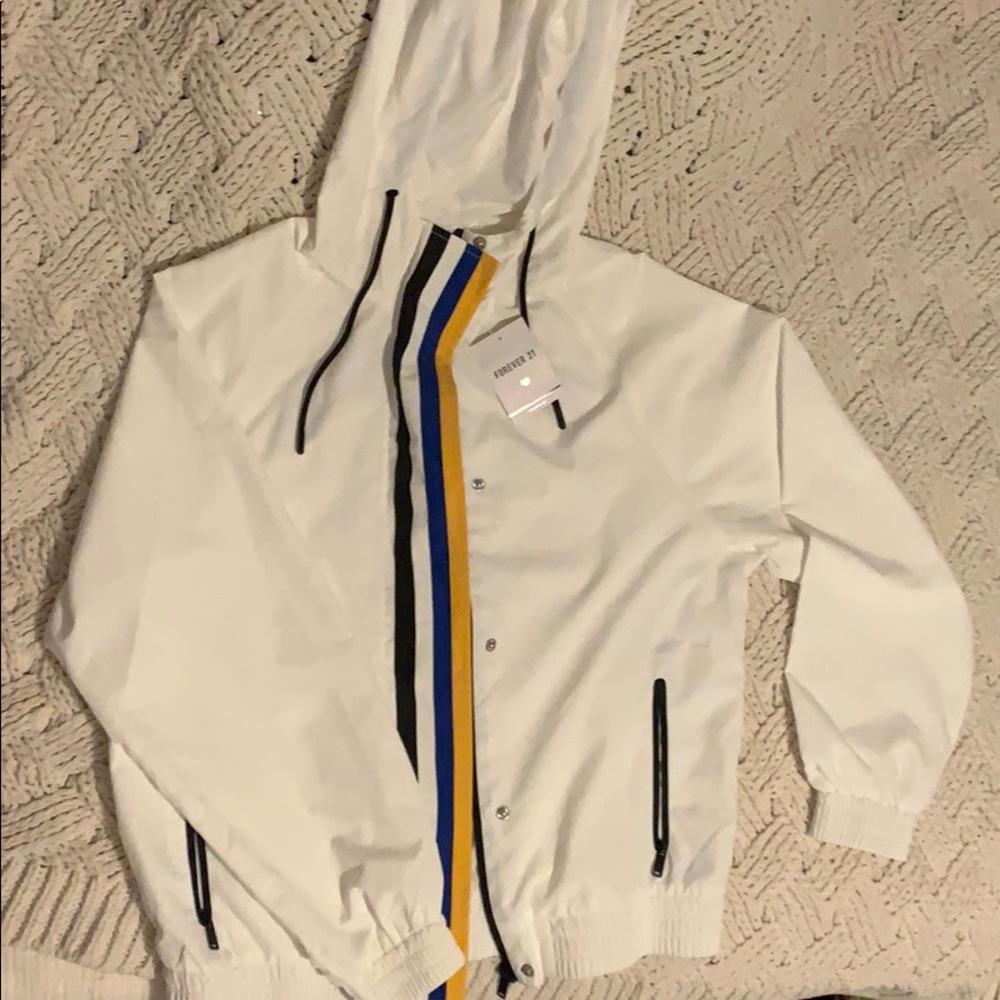 Windbreaker - Picture 3 of 3